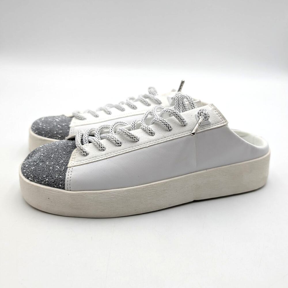 DKNY Garren Slip-On Sneaker Shoes Round Toe Women's White Size US8M EU38.5